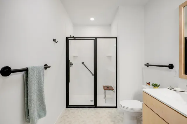 $632,963 | 1948 Wayzata Boulevard, Unit 308, Long Lake, MN 55356