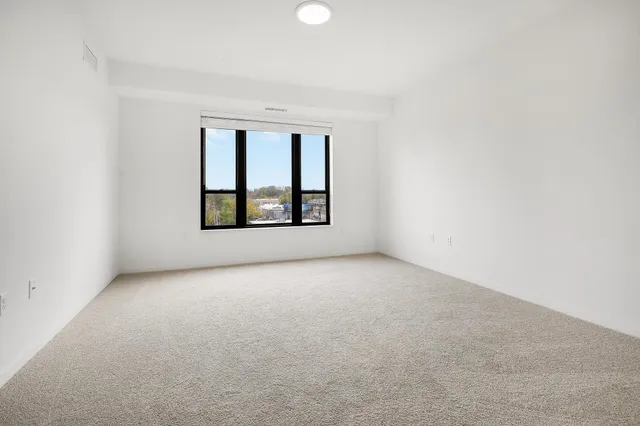 $632,963 | 1948 Wayzata Boulevard, Unit 308, Long Lake, MN 55356