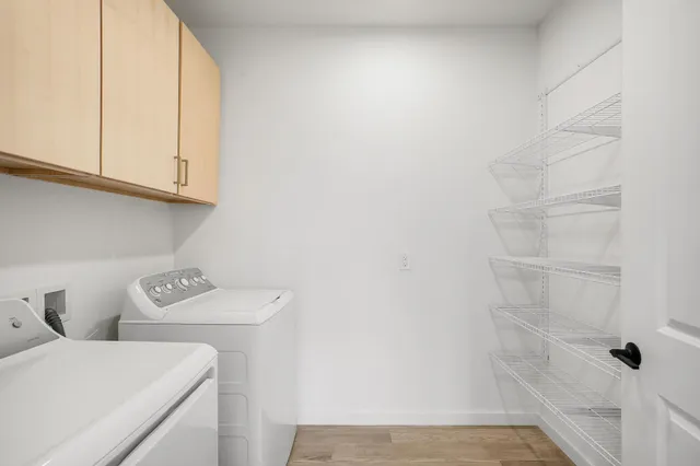 $632,963 | 1948 Wayzata Boulevard, Unit 308, Long Lake, MN 55356