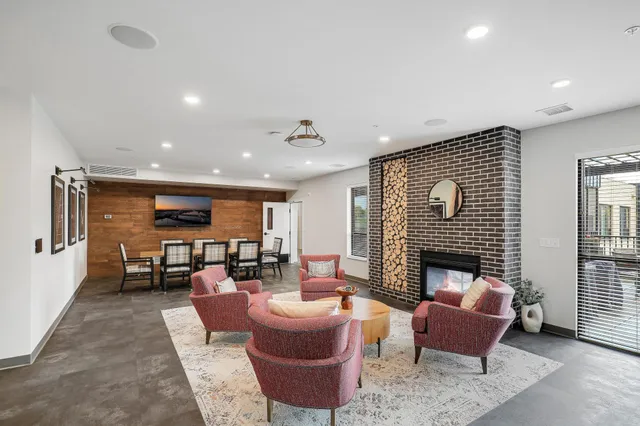 $632,963 | 1948 Wayzata Boulevard, Unit 308, Long Lake, MN 55356