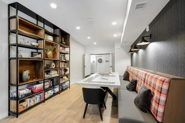 $632,963 | 1948 Wayzata Boulevard, Unit 308, Long Lake, MN 55356