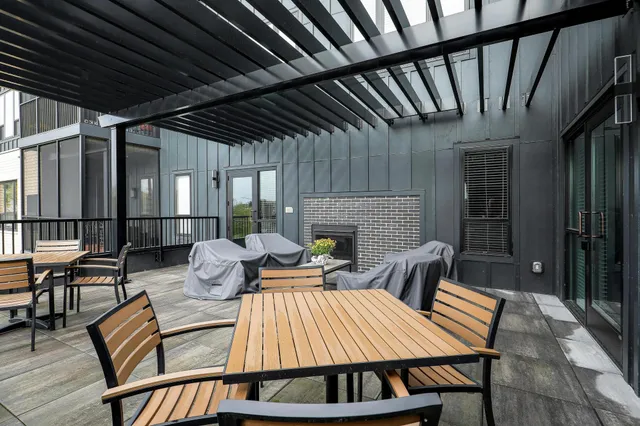 $632,963 | 1948 Wayzata Boulevard, Unit 308, Long Lake, MN 55356