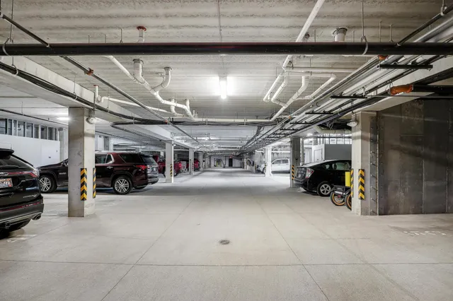 $632,963 | 1948 Wayzata Boulevard, Unit 308, Long Lake, MN 55356