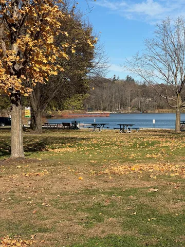 $632,963 | 1948 Wayzata Boulevard, Unit 308, Long Lake, MN 55356