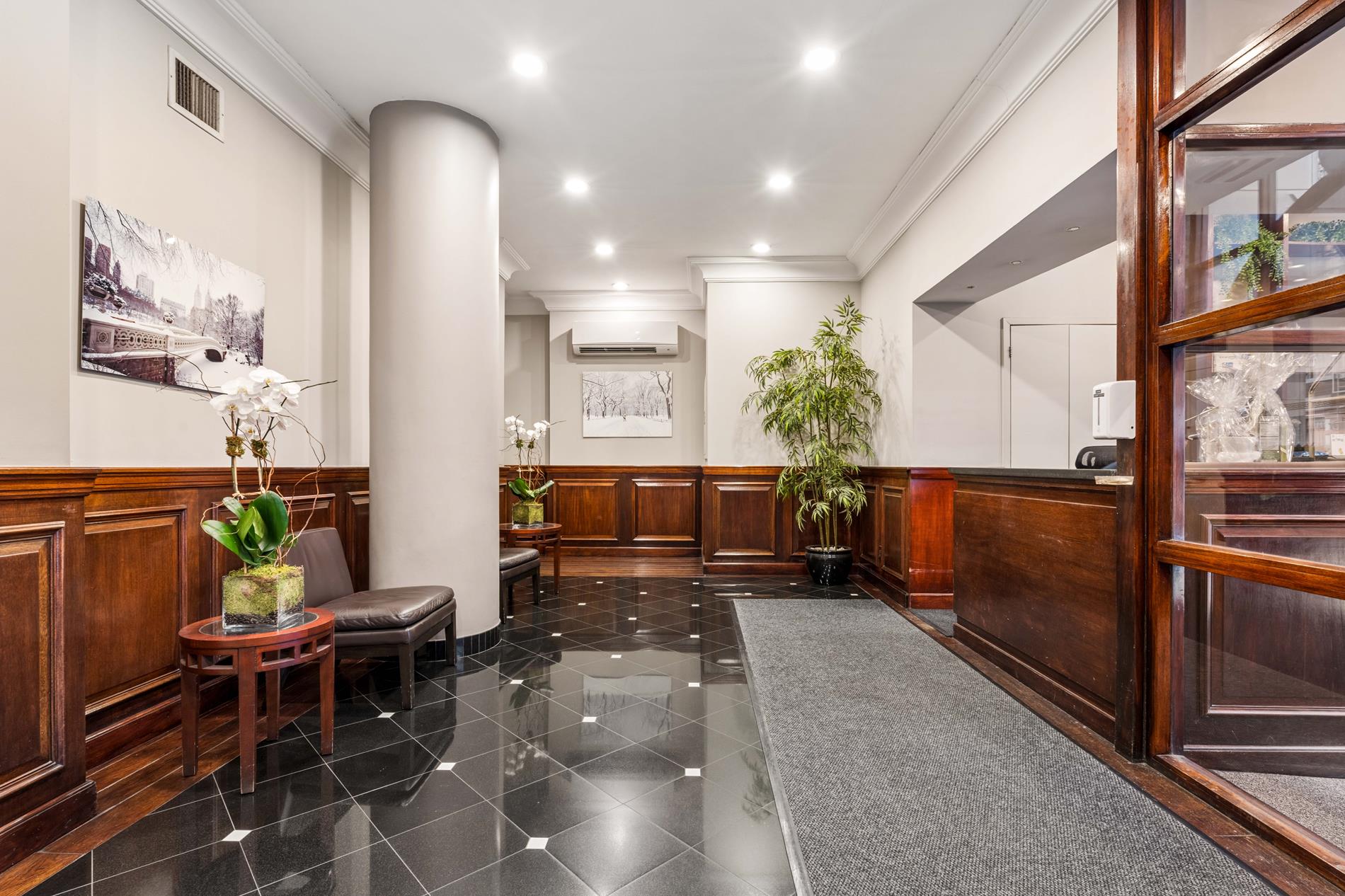 255 West 85th Street, Unit 5A Manhattan, NY 10024 - Photo 7 of 12 Lobby