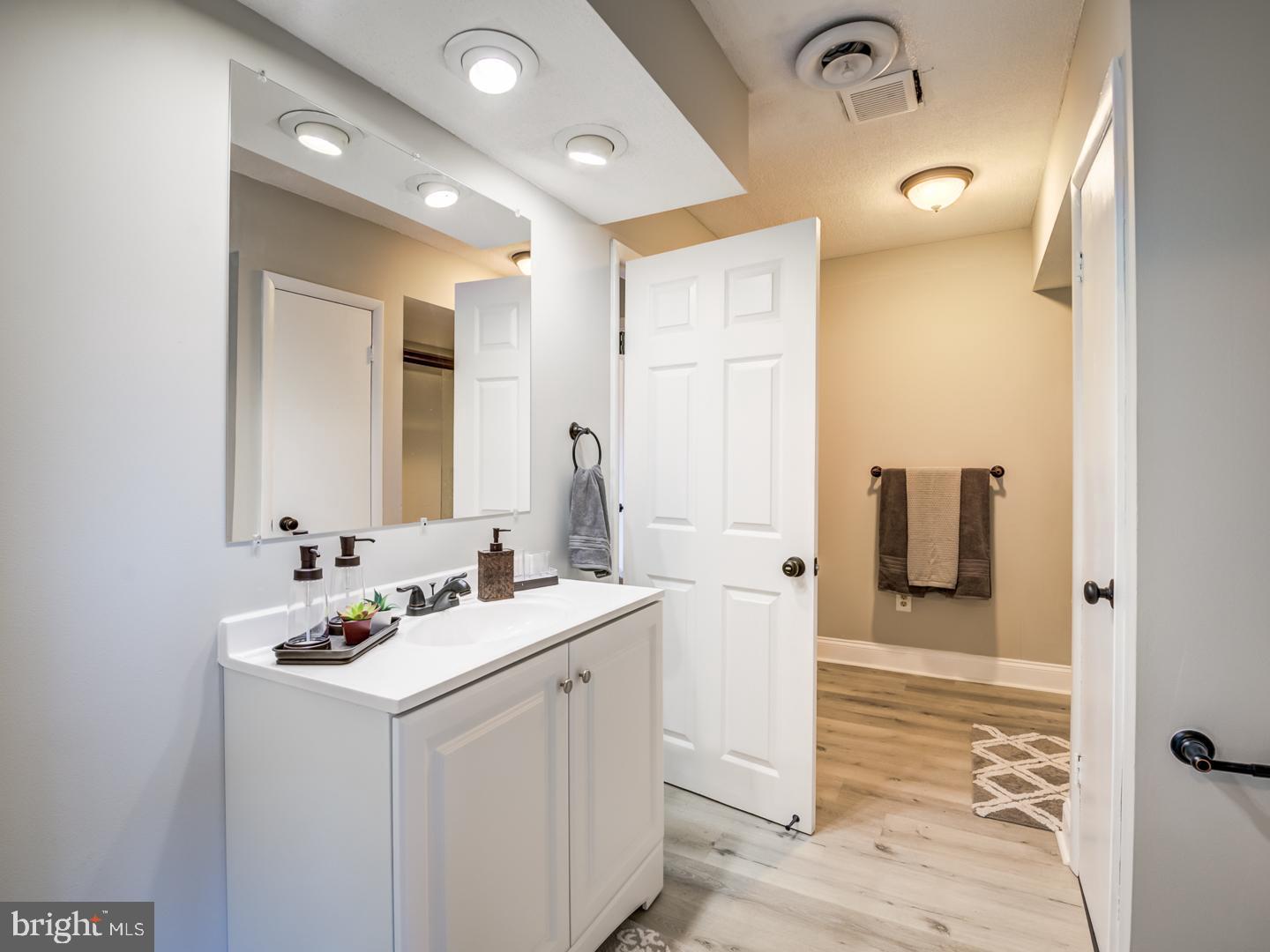 1195 Old County Road Arnold, MD 21146 - Photo 53 of 68 Full Bath