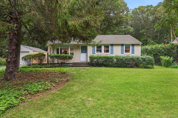 $4,000 | 115 West Cove Road, Cutchogue, NY 11935