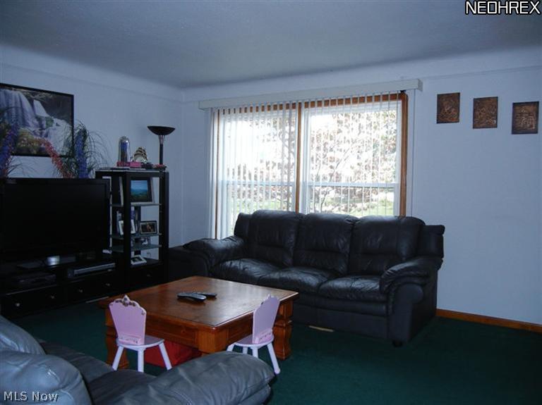 4507 Redfern Road Parma, OH 44134 - Photo 10 of 22
