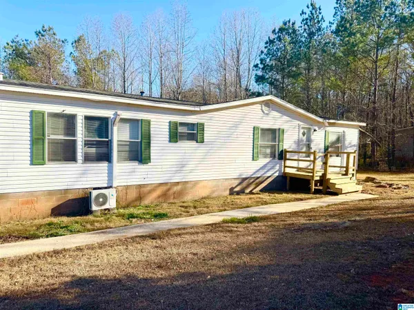 $150,000 | 1711 Lake Gerald Circle, Delta, AL 36258