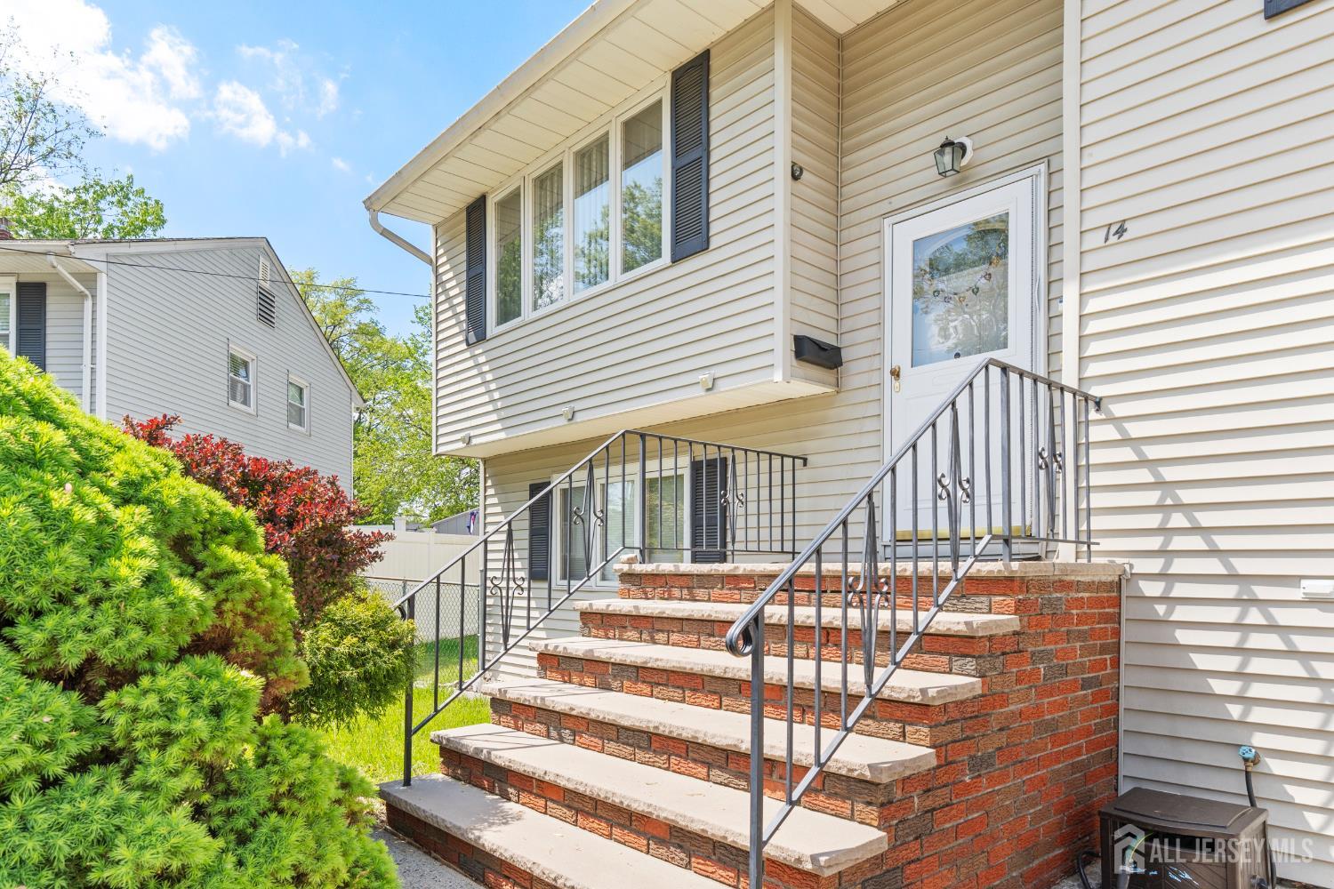 14 Bonnie Lane Colonia, NJ 07067 - Photo 5 of 36