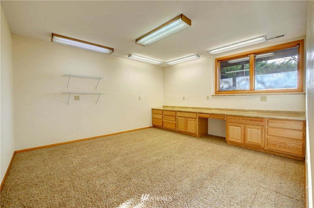 78 Woods Road Omak, WA 98841 - Photo 25 of 40 a view of an empty room with a window
