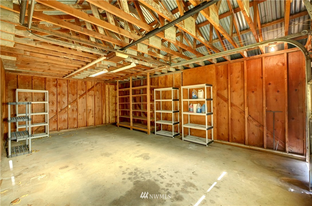 78 Woods Road Omak, WA 98841 - Photo 35 of 40 a view of an empty room with a window