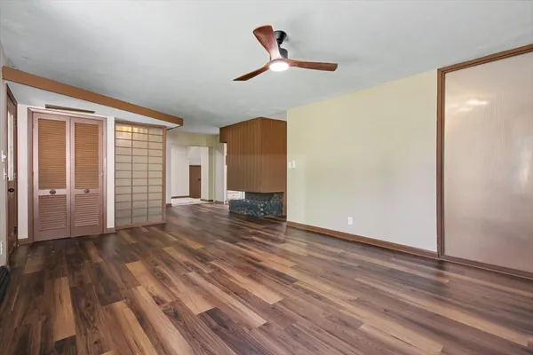 $395,000 | 2 Walton Place, Normal, IL 61761