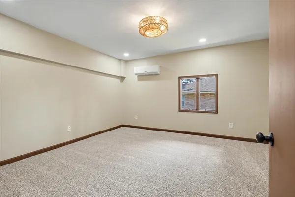 $385,000 | 2 Walton Place, Normal, IL 61761