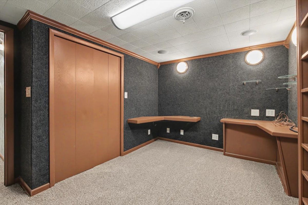2 Walton Place Normal, IL 61761 - Photo 39 of 47