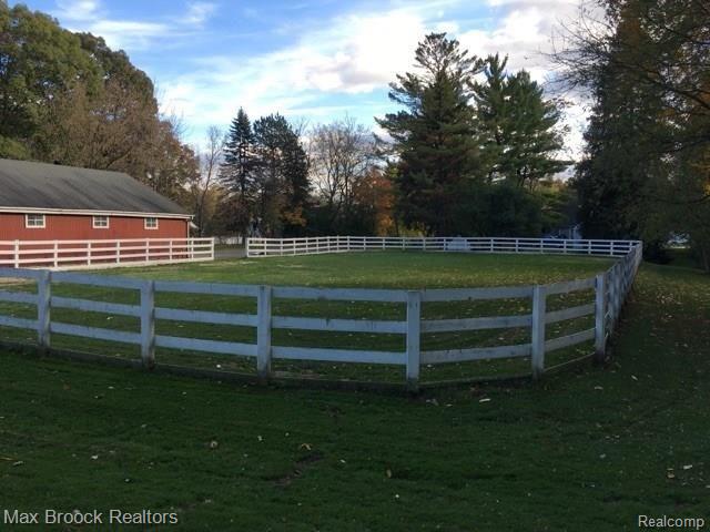 25650 Farmbrook Road Southfield, MI 48034 - Photo 26 of 28 1.jpg