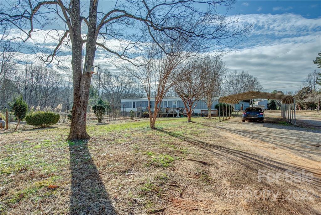 235 Humphrey Road Gastonia, NC 28052 - Photo 3 of 22 Gallery Image 3
