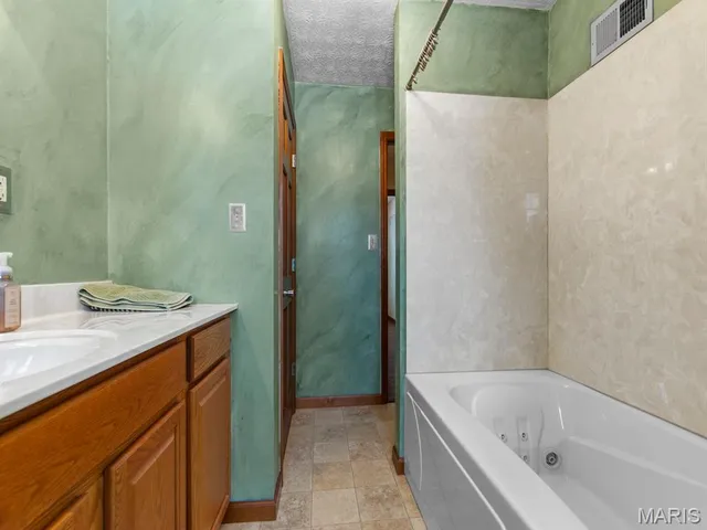 $236,900 | 226 South 9th Street, East Alton, IL 62024