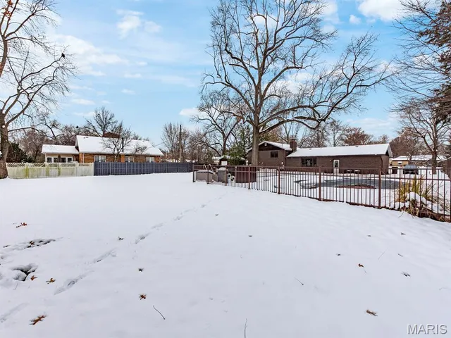 $236,900 | 226 South 9th Street, East Alton, IL 62024