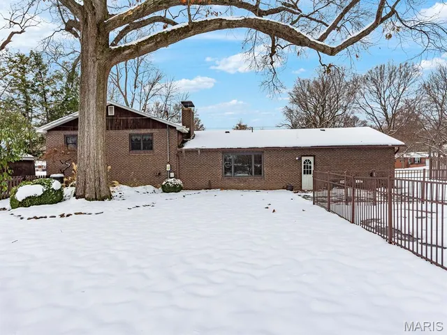 $236,900 | 226 South 9th Street, East Alton, IL 62024