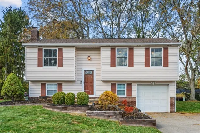 $343,000 | 202 Cameron Drive, Cranberry Township, PA 16066