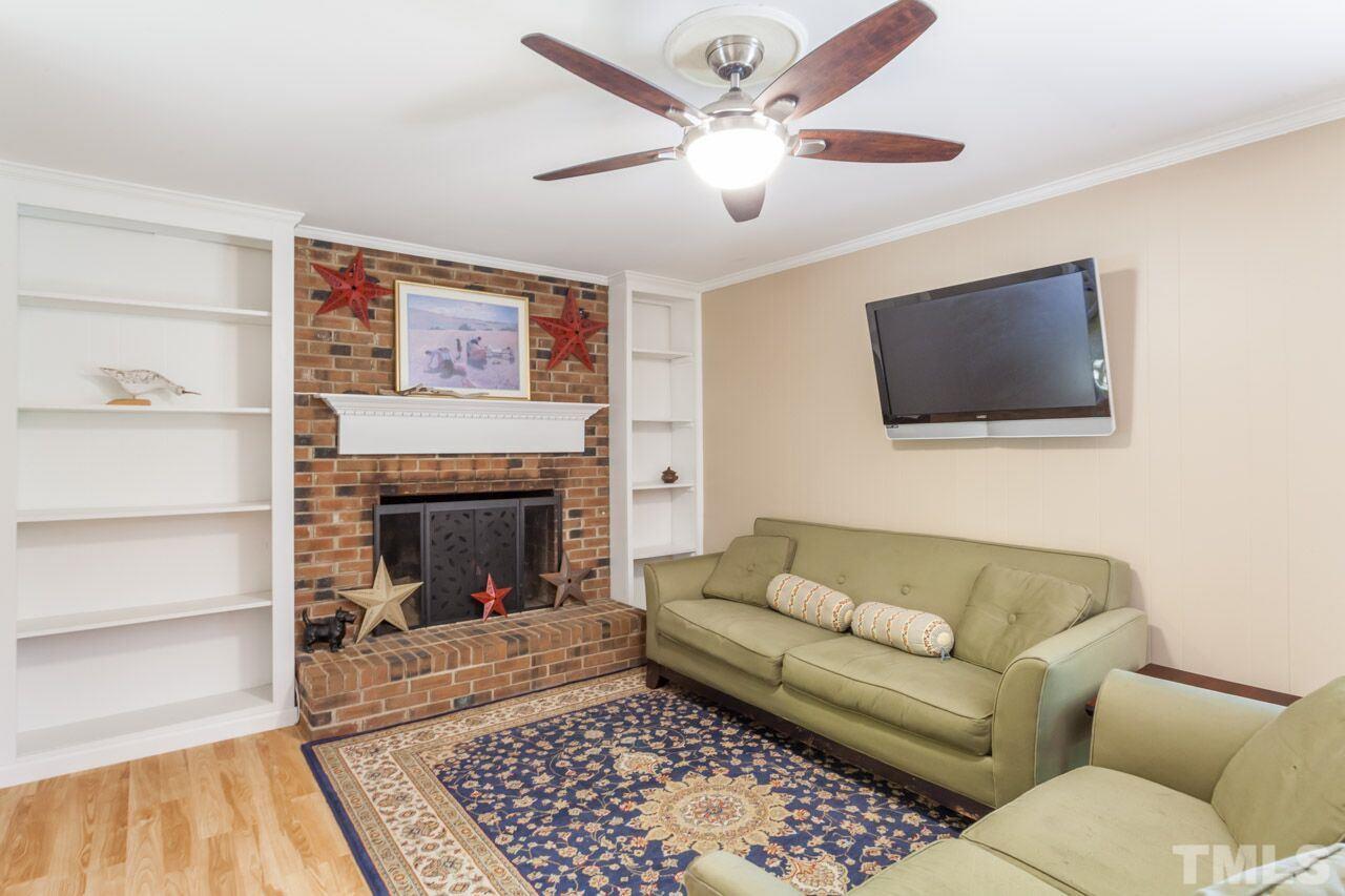1352 Swallow Drive Raleigh, NC 27606 - Photo 8 of 25 Gallery Image 8