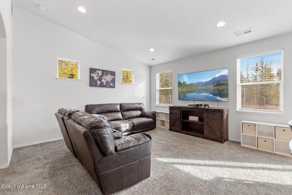 $649,900 | 26 Discovery Way, Sagle, ID 83860