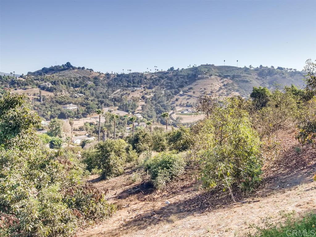 3786 Foxglove Lane Fallbrook, CA 92028 - Photo 23 of 25