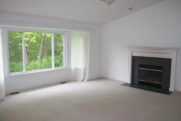 $3,300 | 165 Rockwood Court, Ann Arbor, MI 48103