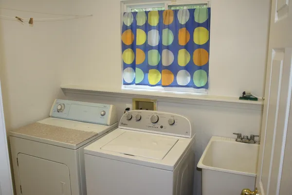 $3,300 | 165 Rockwood Court, Ann Arbor, MI 48103