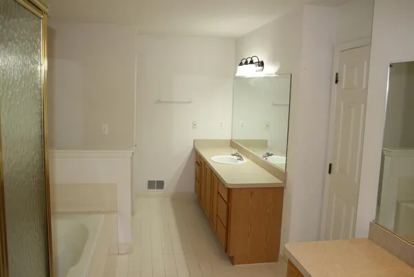 $3,300 | 165 Rockwood Court, Ann Arbor, MI 48103