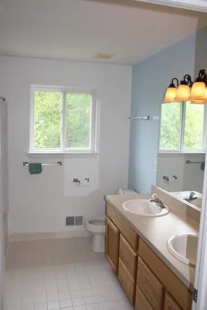 $3,300 | 165 Rockwood Court, Ann Arbor, MI 48103