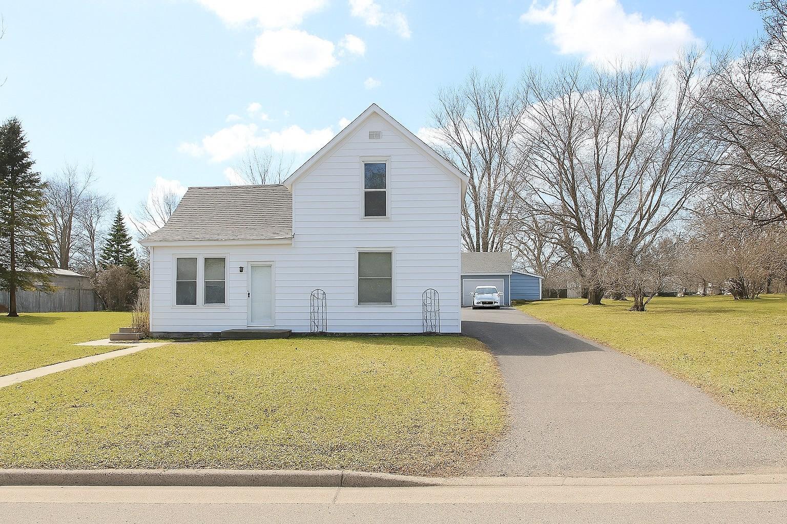 211 4th Street Southwest Staples, MN 56479 - Photo 1 of 1