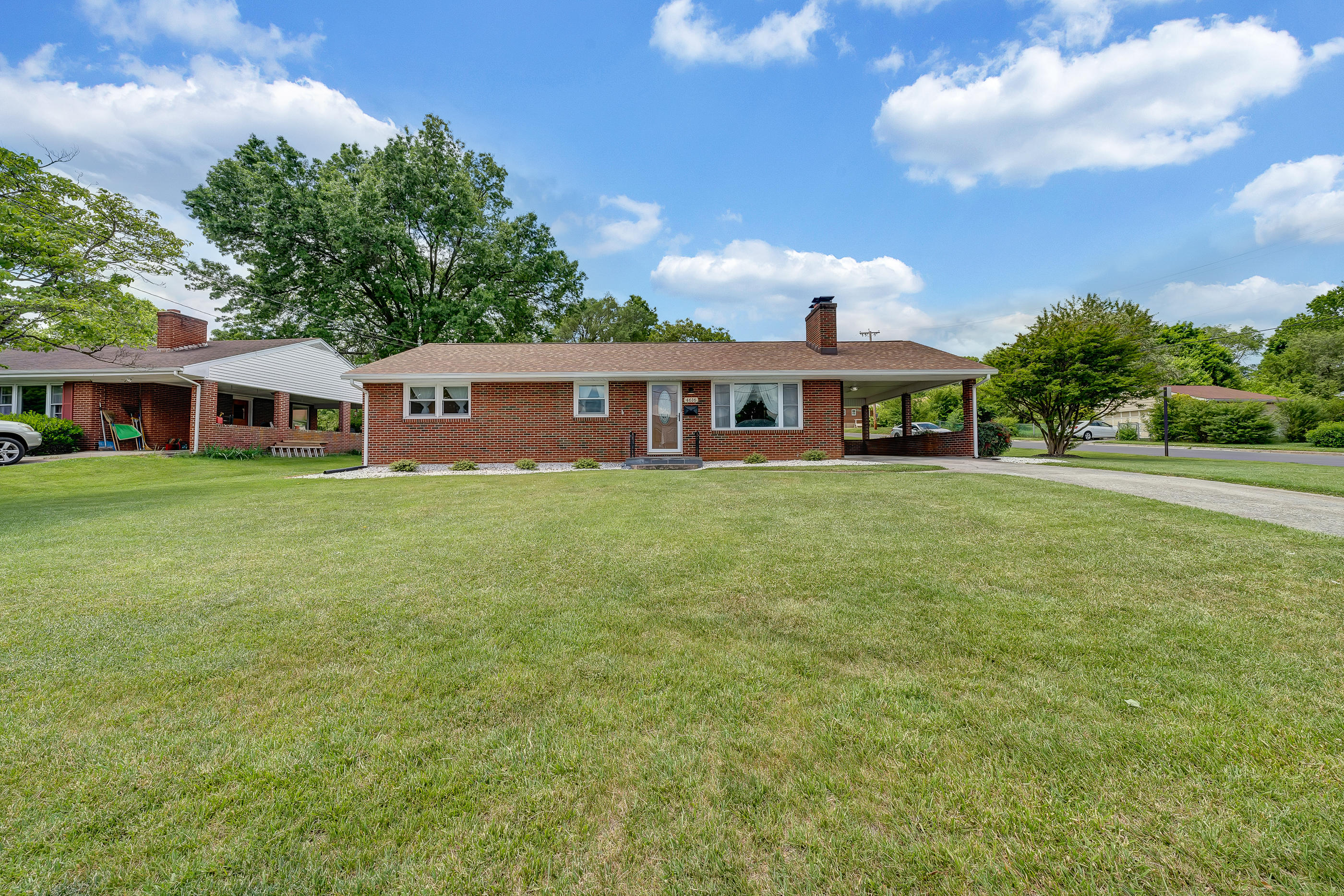 4616 Florist Road Roanoke, VA 24012 - Photo 26 of 35 Rapid Imagery-327
