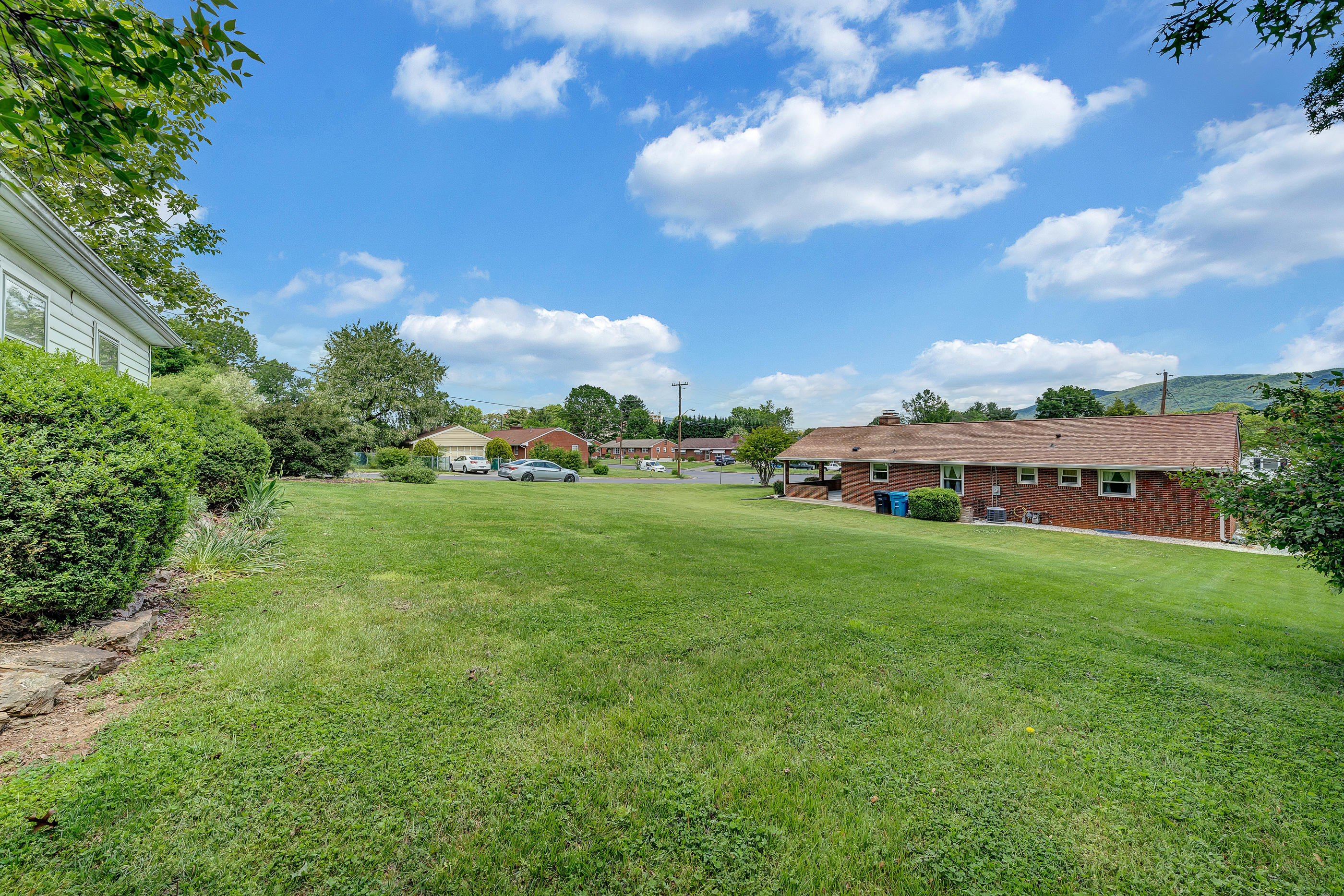 4616 Florist Road Roanoke, VA 24012 - Photo 29 of 35 Rapid Imagery-330