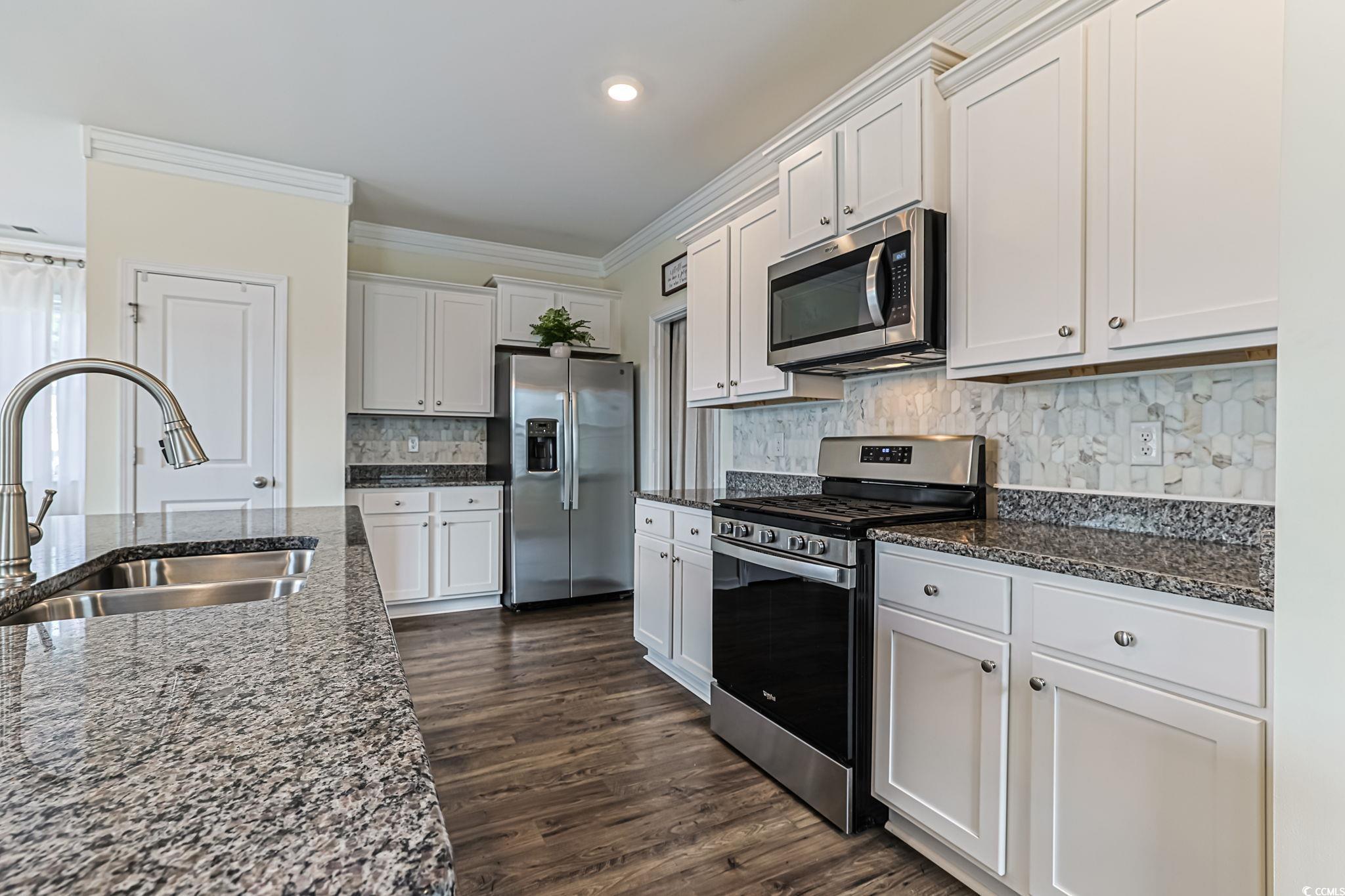 367 Emery Oak Drive Murrells Inlet, SC 29576 - Photo 11 of 34