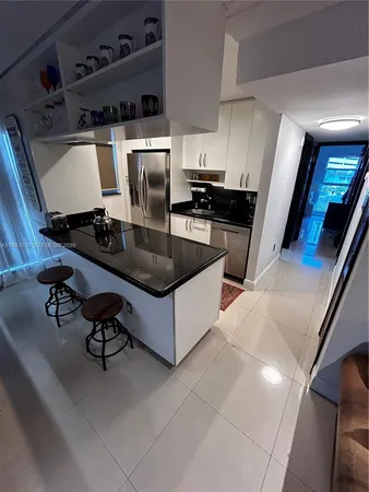 $3,000 | 201 178th Drive, Unit 434, Sunny Isles Beach, FL 33160