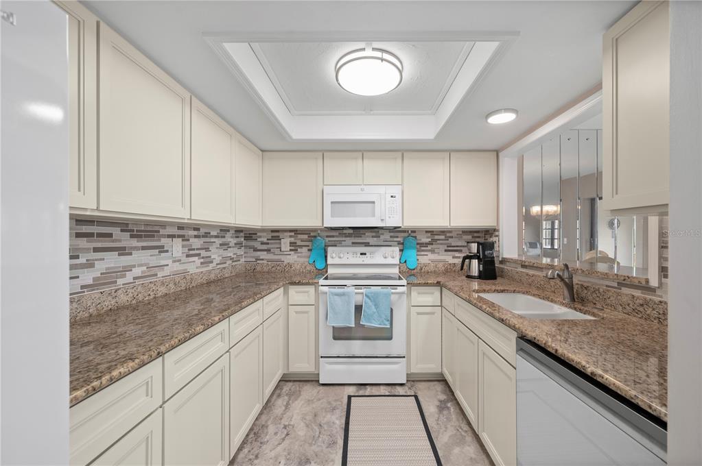 23465 Harbor View Road, Unit 631 Punta Gorda, FL 33980 - Photo 16 of 57