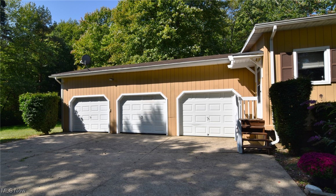 9843 Limeridge Road Mantua, OH 44255 - Photo 36 of 38