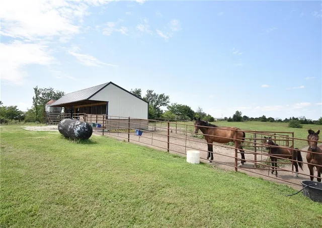 $450,000 | 34703 Lyman Road, Bucklin, MO 64631