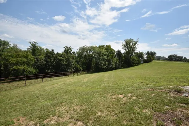 $450,000 | 34703 Lyman Road, Bucklin, MO 64631