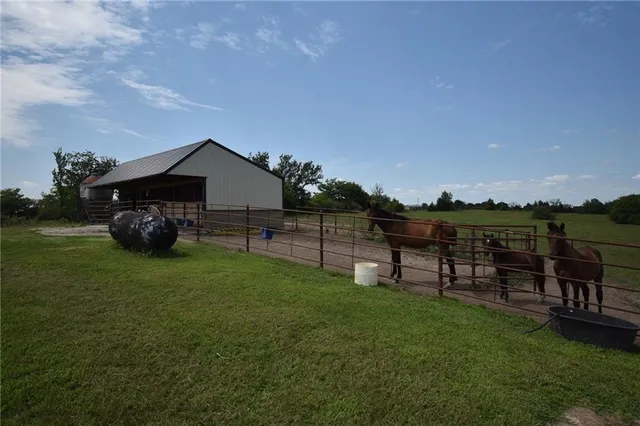 $450,000 | 34703 Lyman Road, Bucklin, MO 64631