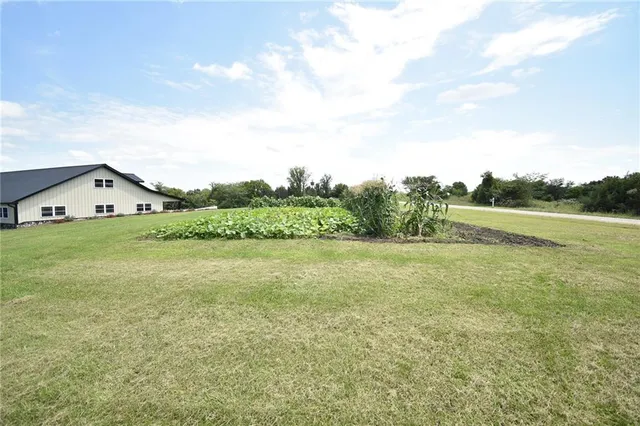 $450,000 | 34703 Lyman Road, Bucklin, MO 64631