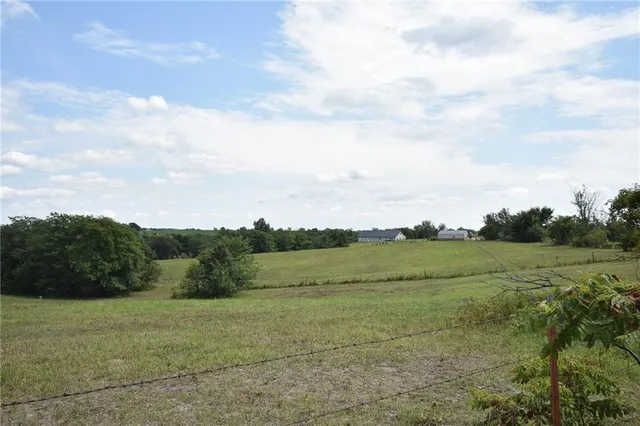 $450,000 | 34703 Lyman Road, Bucklin, MO 64631