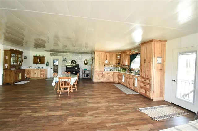 $450,000 | 34703 Lyman Road, Bucklin, MO 64631