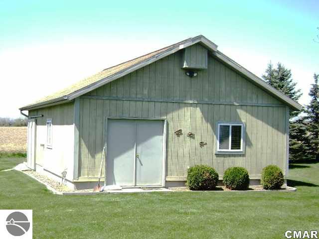 445 North Luce Road Alma, MI 48801 - Photo 23 of 24 1773805-22.JPG