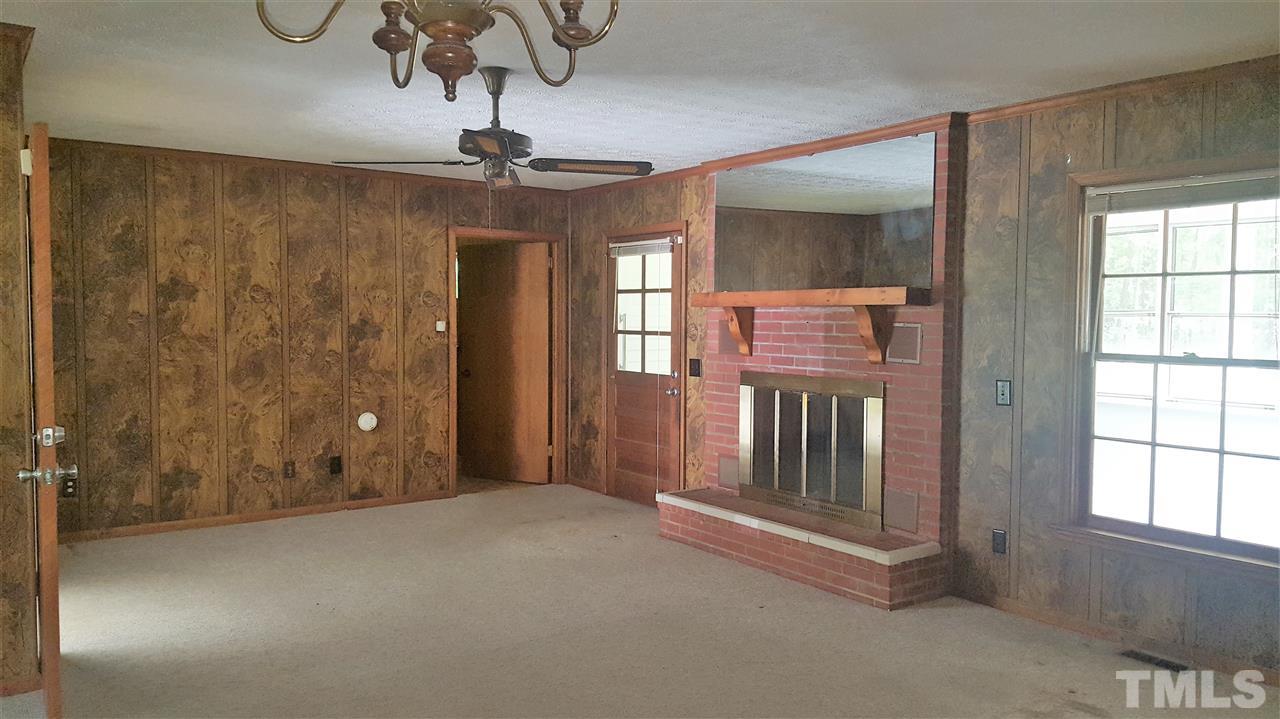 1251 Paynes Tavern Road Roxboro, NC 27574 - Photo 4 of 23