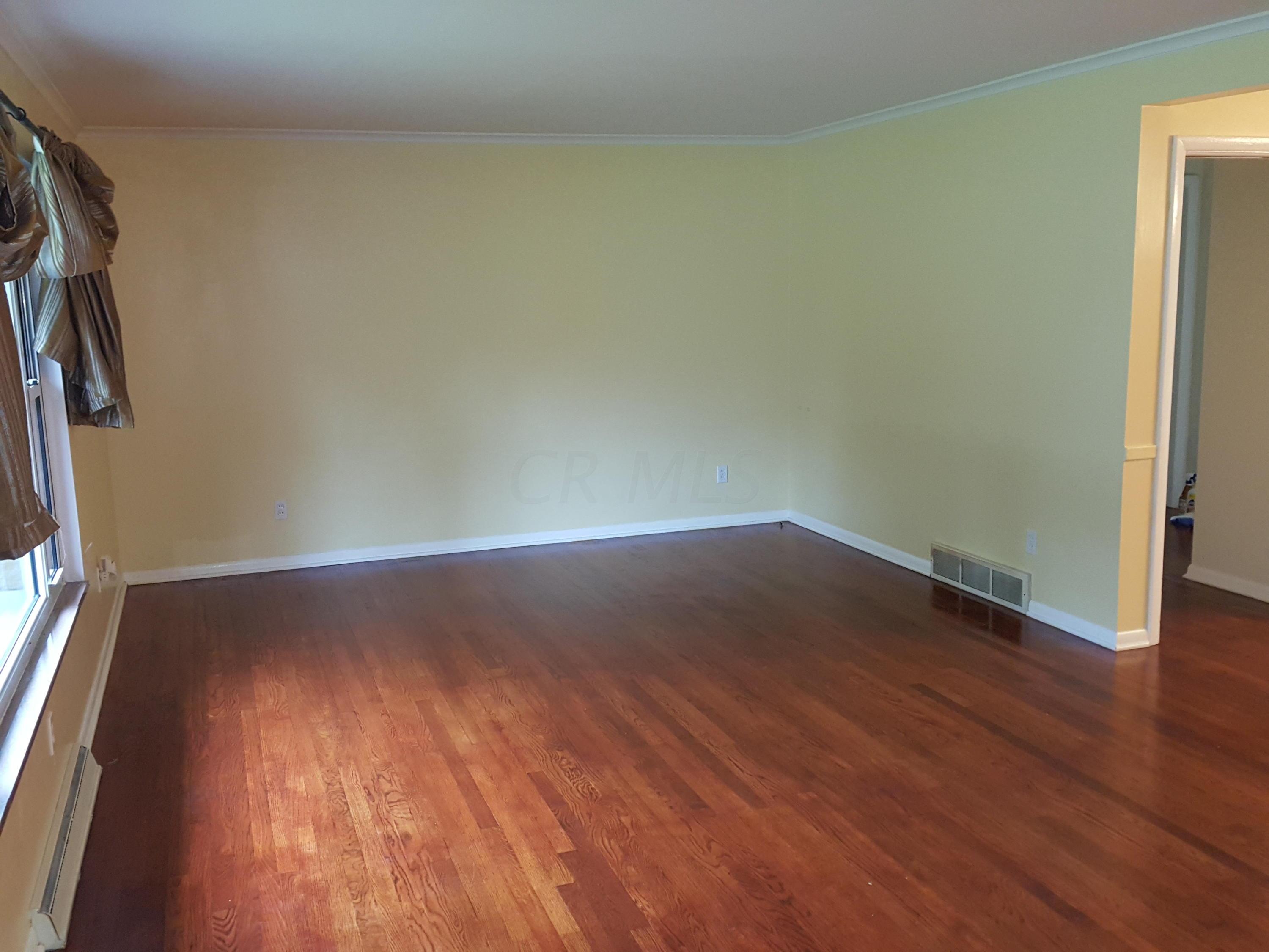 1433 Fishinger Road Upper Arlington, OH 43221 - Photo 5 of 30