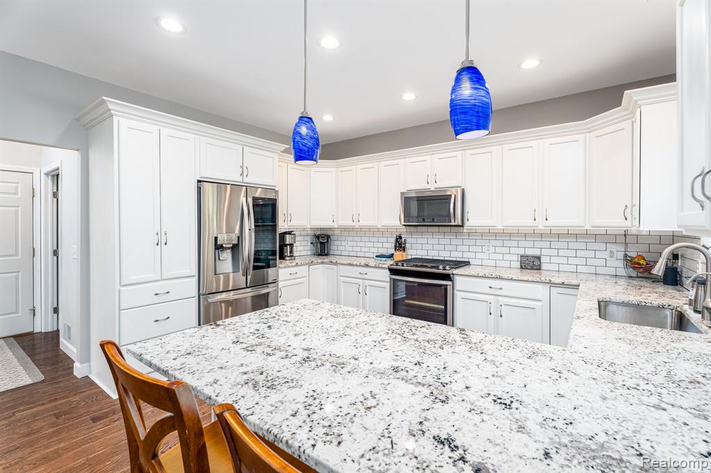 854 Northern Ridge Drive Brighton, MI 48116 - Photo 8 of 32 Gallery Image 8