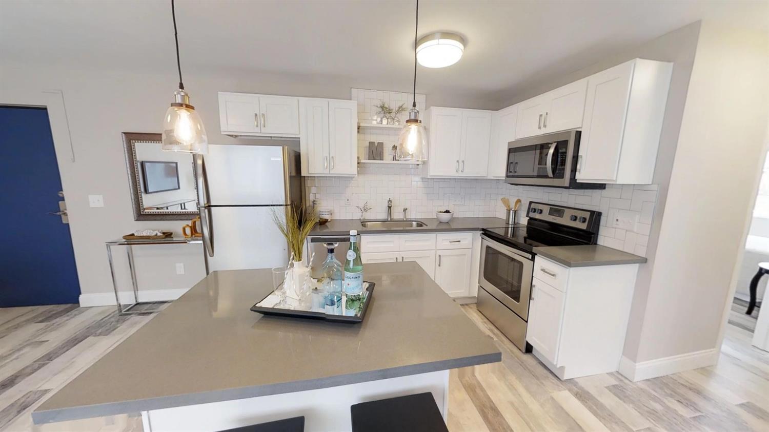5729 Montgomery Road, Unit 2 Cincinnati, OH 45212 - Photo 4 of 10